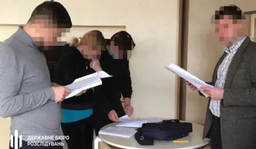 Заволодіння 25 мільйонів гривень через завищення цін на медобладнання – ДБР повідомили про підозру 2 посадовцям компанії дистриб’ютора